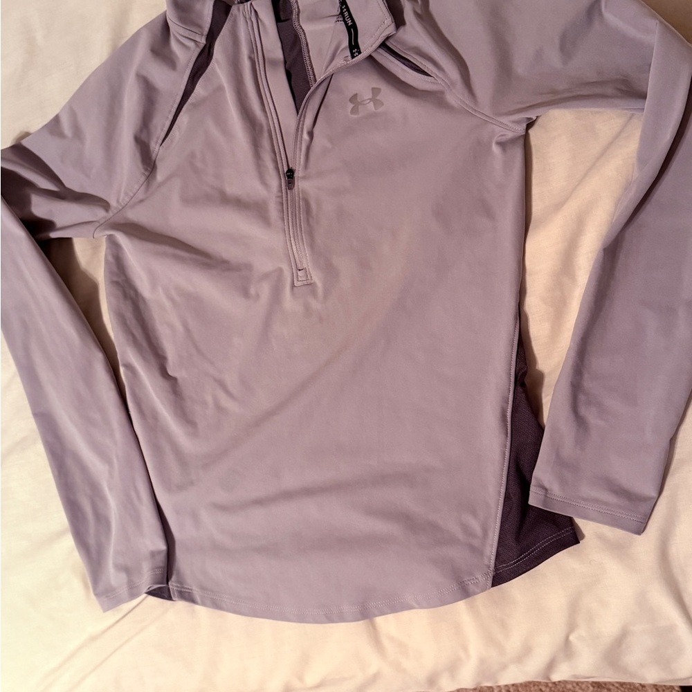 Under Armour Gray HeatGear Running Top